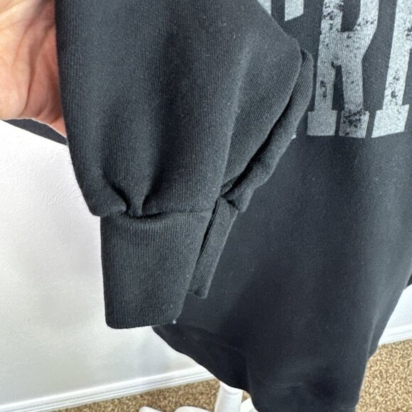 Perfectwhitetee Women's Oversized M French Terry Sweatshirt Black EUC - Picture 5 of 14